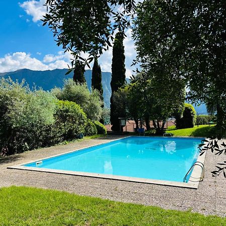 Apartment Bella Vista In Mezzegra With Pool Sleeps 6- By Italian Apartments Εξωτερικό φωτογραφία