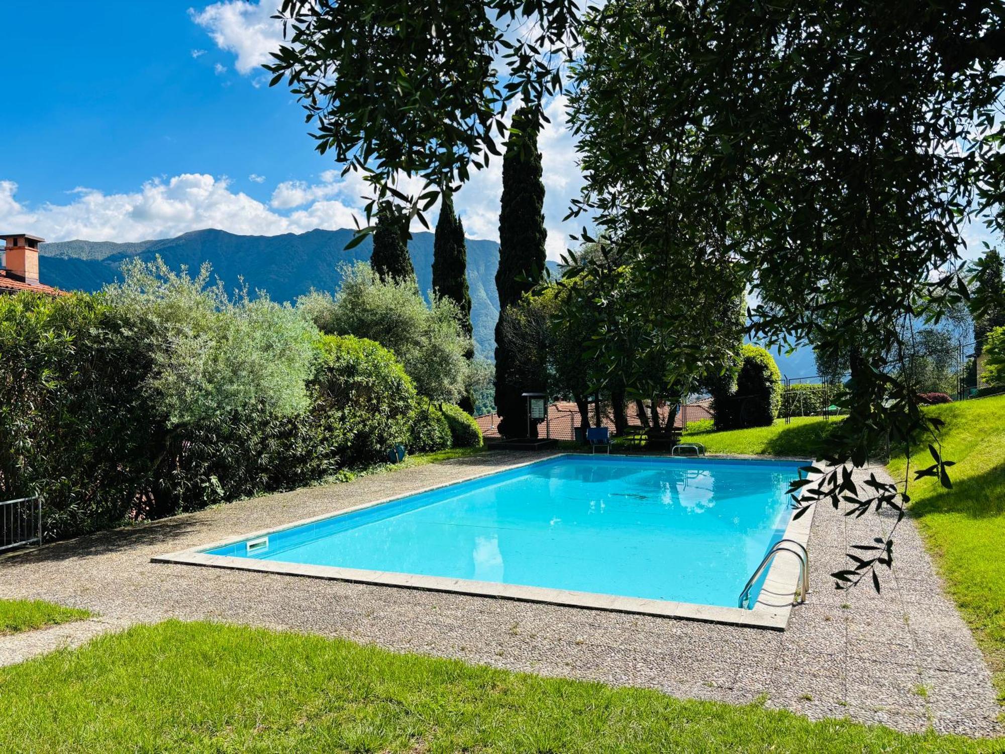 Apartment Bella Vista In Mezzegra With Pool Sleeps 6- By Italian Apartments Εξωτερικό φωτογραφία